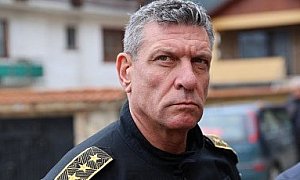 15 минути стигат, за да се разкрие телефонът със заплахите. Кандев обърка МВР със Сатиричния