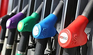 Скъпият бензин връща интереса към градския транспорт, твърди експерт