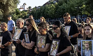 63 жертви, над 200 ранени: Северна Македония отбелязва година от трагедията в Кочани