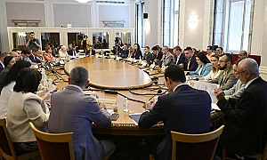 МОСВ иска достъп до данъчно-осигурителна информация, опозицията роптае