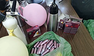 Задържаха 7 души и половин тон райски газ, насочен към Черноморието