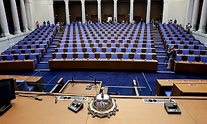 Петима министри излизат на парламентарен контрол
