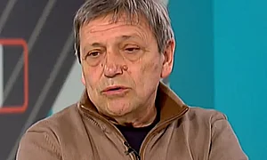 Управляващите не решават проблеми, а масажират общественото мнение – твърди икономист