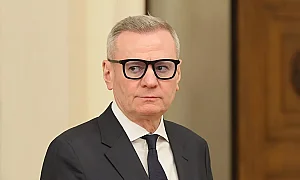 Мистериозни рокади и нарушения за милиони: Какво се крие зад кулисите на НДК?