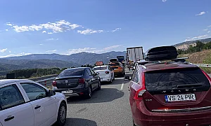 Километрично задръстване по пътя към Гърция, промени в движението