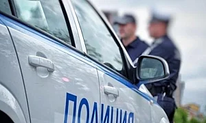 Акция срещу фентанила: Полицията влезе с багер във „Факултета“