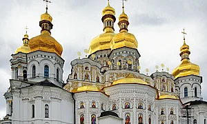 Украйна поиска международен отговор на руската атака срещу Киево-Печорската лавра