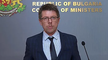 „Свидетелството ми е чисто, ще се видим в съда“: Вицепремиерът по честните избори подаде оставка