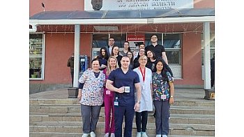 17 медици остават на улицата, заради „тишината“ в системата. БНТ с урок по (не)равнопоставеност