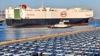 Брак по сметка: Ford и Renault обединяват сили срещу китайската EV инвазия