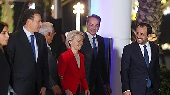 Неясноти за отбраната и несигурно бъдеще за Украйна: 6 извода от срещата на върха на ЕС