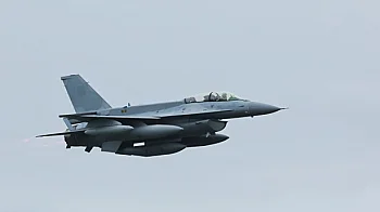 Български изтребители F-16 с тренировъчни маневри, прелетяха над София