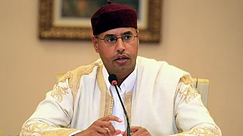 Неизвестни нападатели убиха сина на Кадафи в дома му