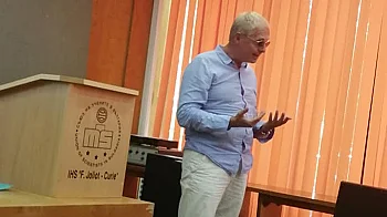 Светът след човешката интелигентност – доц. д-р Борис Грозданов пред ФрогНюз