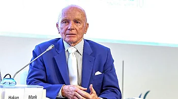 Почина „бащата на всички инвеститори“: Краят на една ера на световните фондови пазари