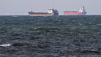 Швеция арестува капитана на руски танкер, плаващ под фалшив флаг