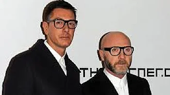 Трус в "Долче&Габана":  Оставка, продажби и кредитори