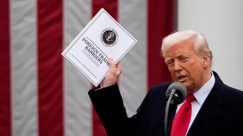 Хаос в търговията на САЩ: Новите мита на Тръмп объркаха бизнеса и вноса