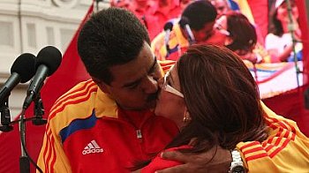 Силия или верни другари предадоха Мадуро за 50 млн. долара? А сделка с Москва?