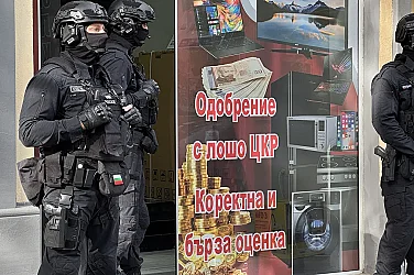 Арестуваха шефа на пощата в Кърджали за изборни манипулации. Акции в цялата страна