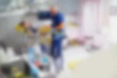 Задържаха гинеколог и съпругата му заради видеа, разпространени в порносайтове