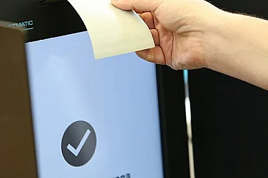 Активността расте: 17,7% към 12 ч., друг екзитпол сочи 22%