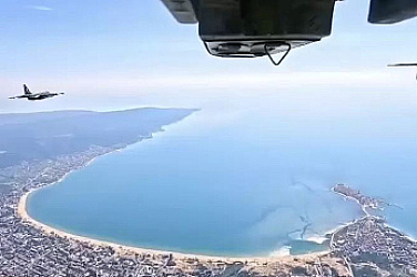 Български Су-25 облитаха Черно море, тренираха пускане на бомби