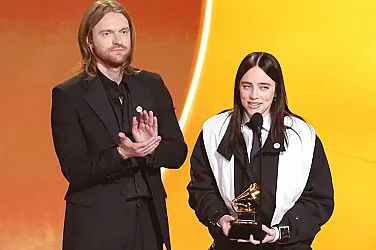 Били Айлиш с десето Грами и остри критики към имиграционната политика на САЩ