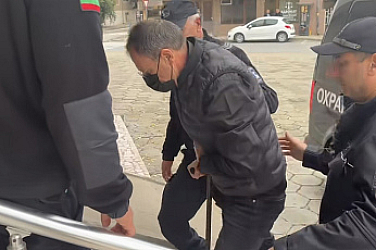 Парична гаранция за още един от обвиняемите за нелегална цигарена фабрика