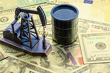 Цените на злато, сребро, мед и петрол тръгнаха надолу