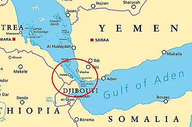 Иран заплаши да затвори и протока Баб ел-Мандеб