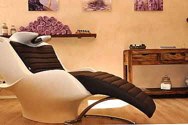 Опасна красота: Млада жена издъхна след уголемяване на гърдите с хиалуронова киселина