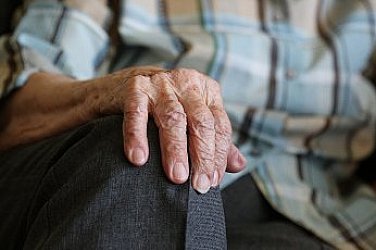 Решено: 120 лева коледна добавка за бедните пенсионери