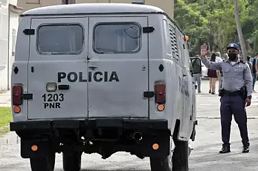 Куба освобождава над 2000 затворници след натиск от САЩ