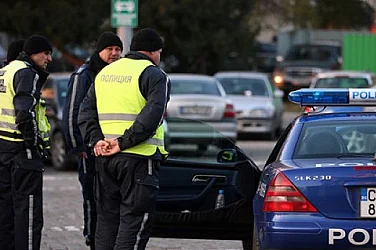 Стотици шофьори отнесоха глоби за затъмнени стъкла в София