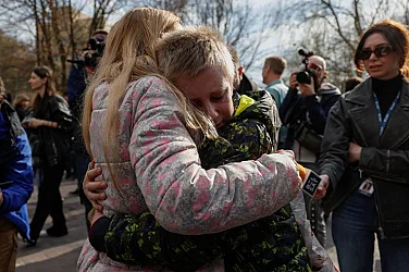 Повече от 2100 украински деца, отвлечени от Русия, са върнати в Украйна