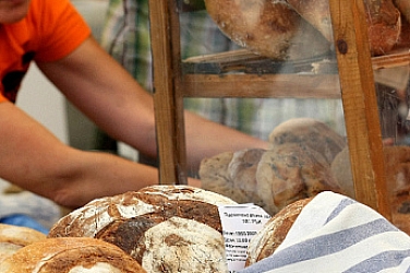 Обрат: Нулевата ставка за брашното и хляба остава до края на годината