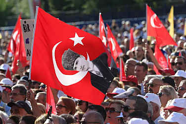 Турция на Ердоган: 3 милиона разследвани за тероризъм след преврата