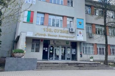 Бивш директор на 138-о училище с коментар за камерите в тоалетните