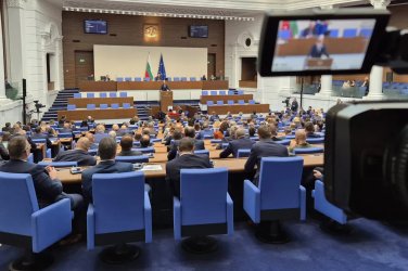 Блъф или стратегия: ГЕРБ и ИТН тестваха мнозинството с Бюджет 2026