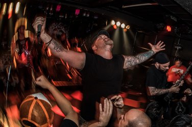 Хардкор Коледата възможна – 20 банди забиват на 19 и 20 декември