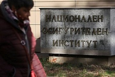 Еднa гoдинa вeчe Pycия нe плaщa пeнcии нa гpaждaнитe cи y нac