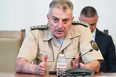 Шефът на отбраната: Войната в Украйна изправя България и Словакия пред предизвикателства