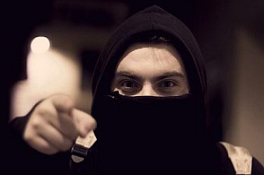 Хибриден тероризъм, а не ирански ракети, ни заплашва: Може ли МВР да спре агентите на Иран и Москва?