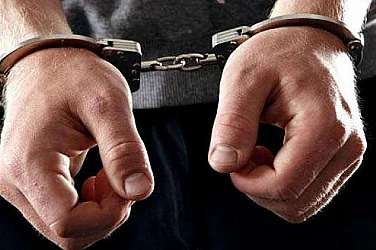 Българи под ключ на Крит след сигнал за групово изнасилване