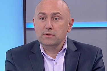 Индексират заплатите в сектори, където са увеличени със 70%. Няма обяснение