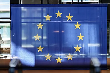 ЕС с предупреждение срещу заплахите на Тръмп за по-високи мита заради Гренландия