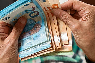 Парламентът бърза да удължи бюджета преди началото на предизборната кампания