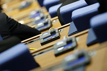 Новият правилник на парламента влиза за гласуване в пленарна зала