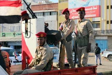 Емирствата се изтеглят от Йемен след саудитски удари и спор за оръжейни доставки